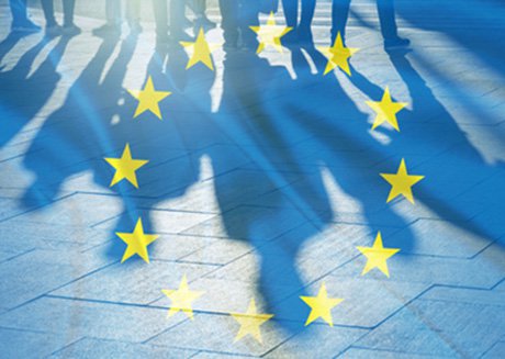 EU Schatten von Personen Sternenkranz.jpg