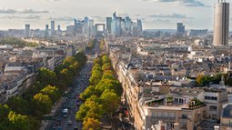 Paris towards La defense.jpg