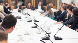 Sitzung_Fotalia 59988043_460.jpg